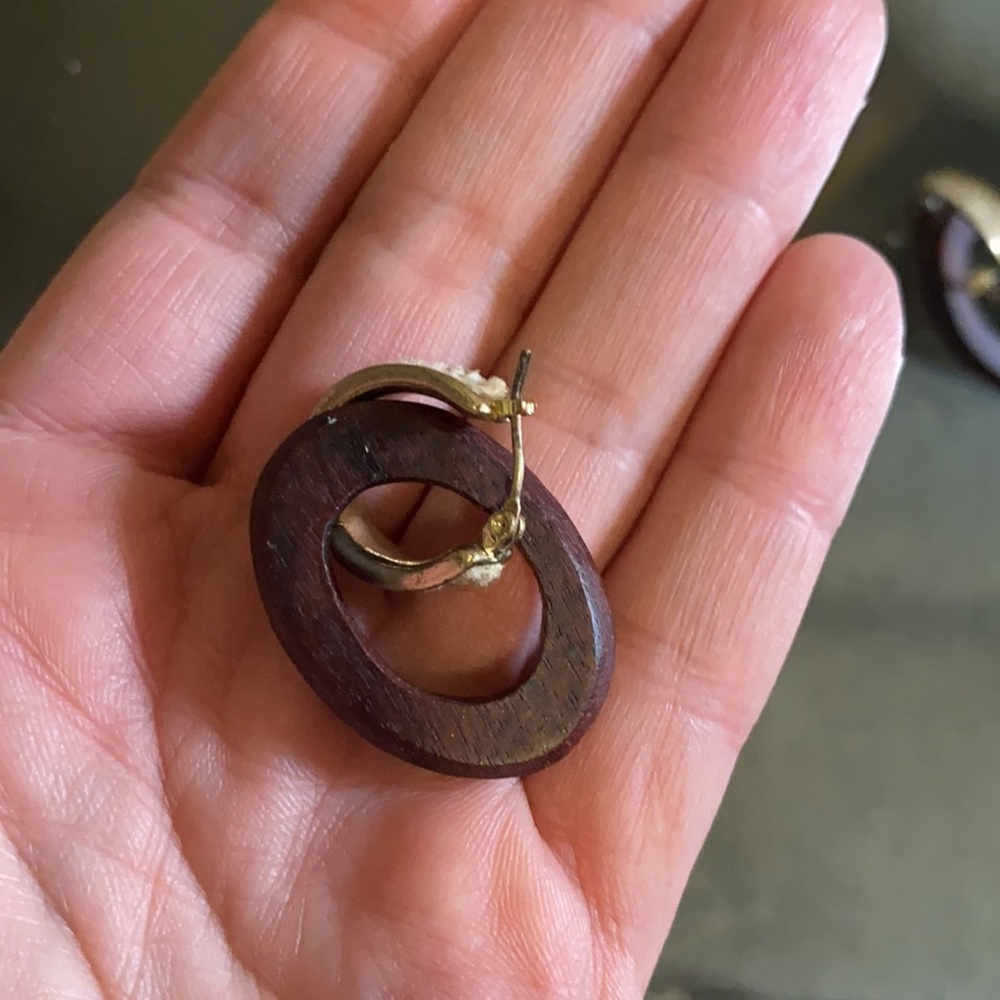 Earrings - Picture 2 of 3